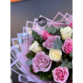 15 RENKLİ  GÜL BUKETİ